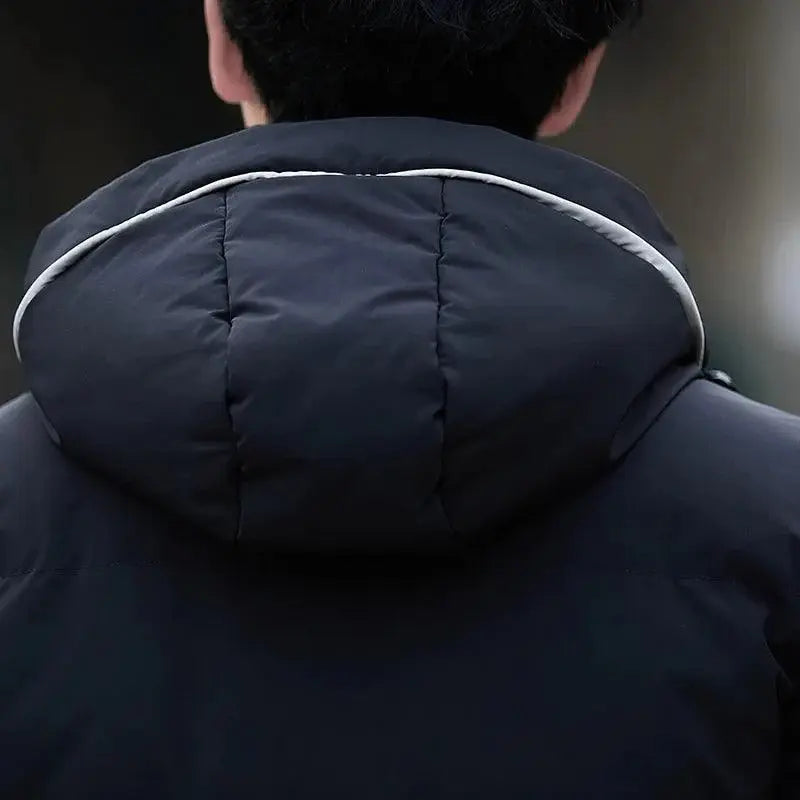 Jaqueta Masculina Puffer Extreme Romenzi RZ207, possui um design moderno, forro acolchoado para excelente isolamento térmico e máximo conforto.