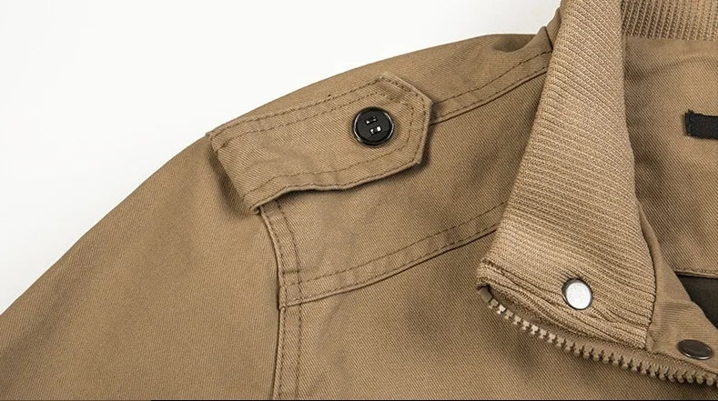 Jaqueta Masculina Romenzi Teun RZ131 com design refinado, materiais premium e acabamento de alta qualidade, perfeita para estilo e durabilidade.