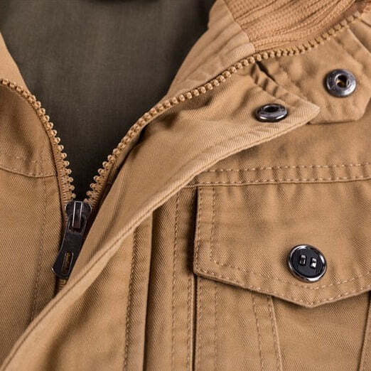 Jaqueta Masculina Romenzi Teun RZ131 com design refinado, materiais premium e acabamento de alta qualidade, perfeita para estilo e durabilidade.