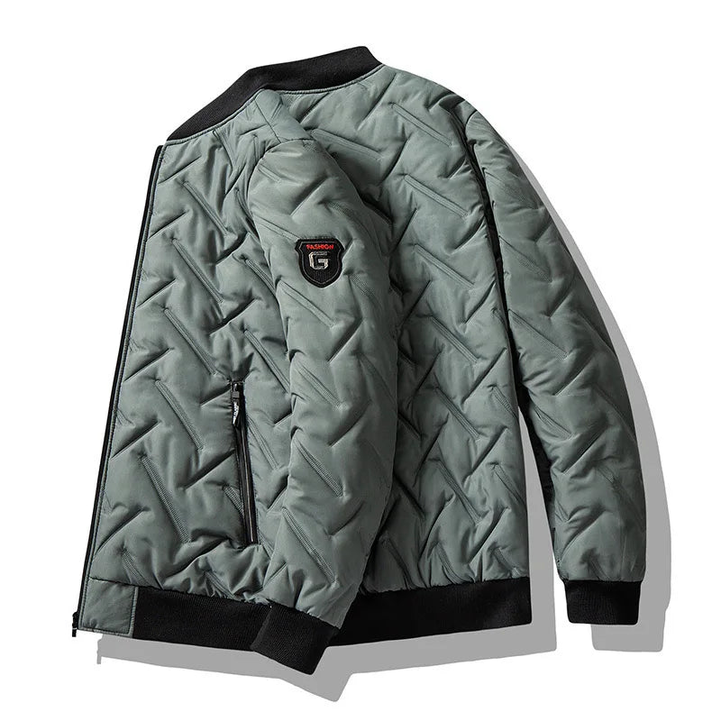 Jaqueta Masculina Square Romenzi RZ179 com forro acolchoado, zíper durável e tecido resistente. Elegância e conforto em dias frios.