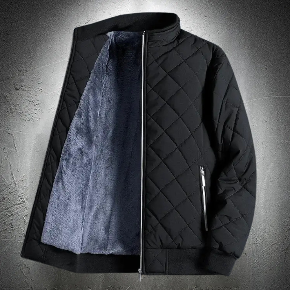 Jaqueta Masculina Winter Romenzi RZ176 com forro acolchoado, zíper de alumínio e design resistente que garante estilo e conforto térmico.