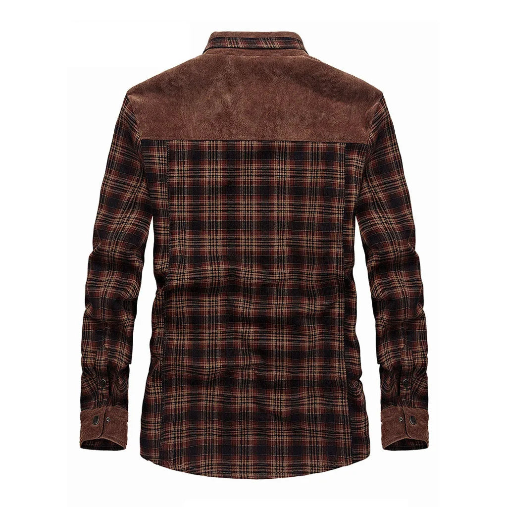 Jaqueta Masculina Xadrez Romenzi RZ178 com padrão xadrez exclusivo, acabamento premium e conforto térmico para compor looks modernos e sofisticados.