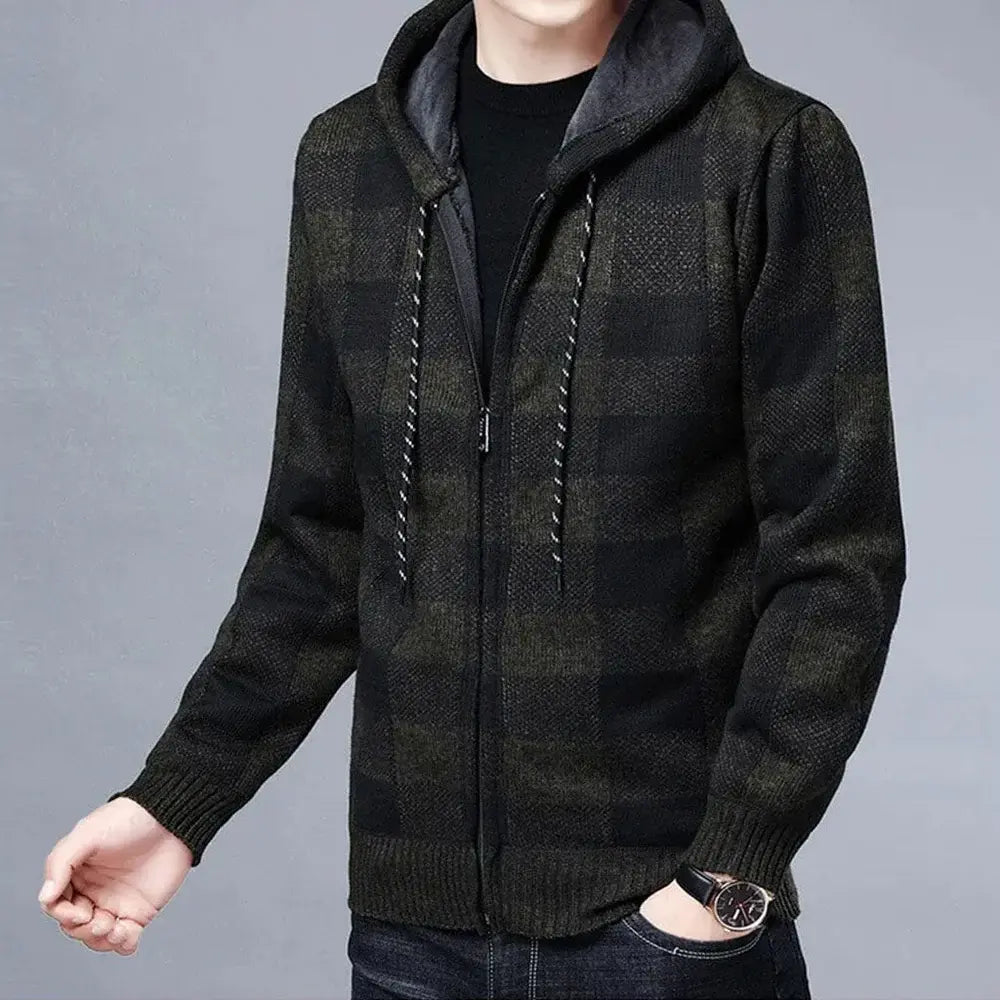 Jaqueta Masculina Xadrez Romenzi RZ181 com forro acolchoado, tecido resistente e design versátil. Estilo e aquecimento para dias frios.