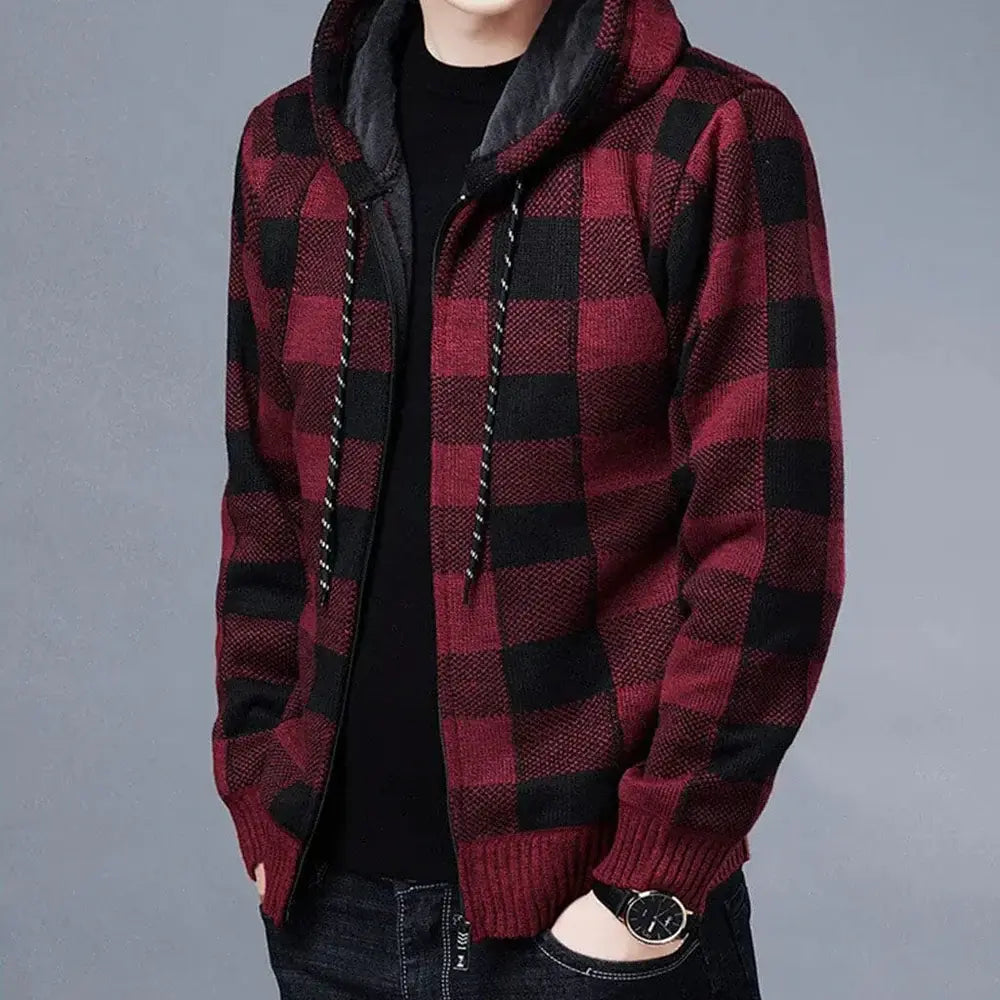 Jaqueta Masculina Xadrez Romenzi RZ181 com forro acolchoado, tecido resistente e design versátil. Estilo e aquecimento para dias frios.