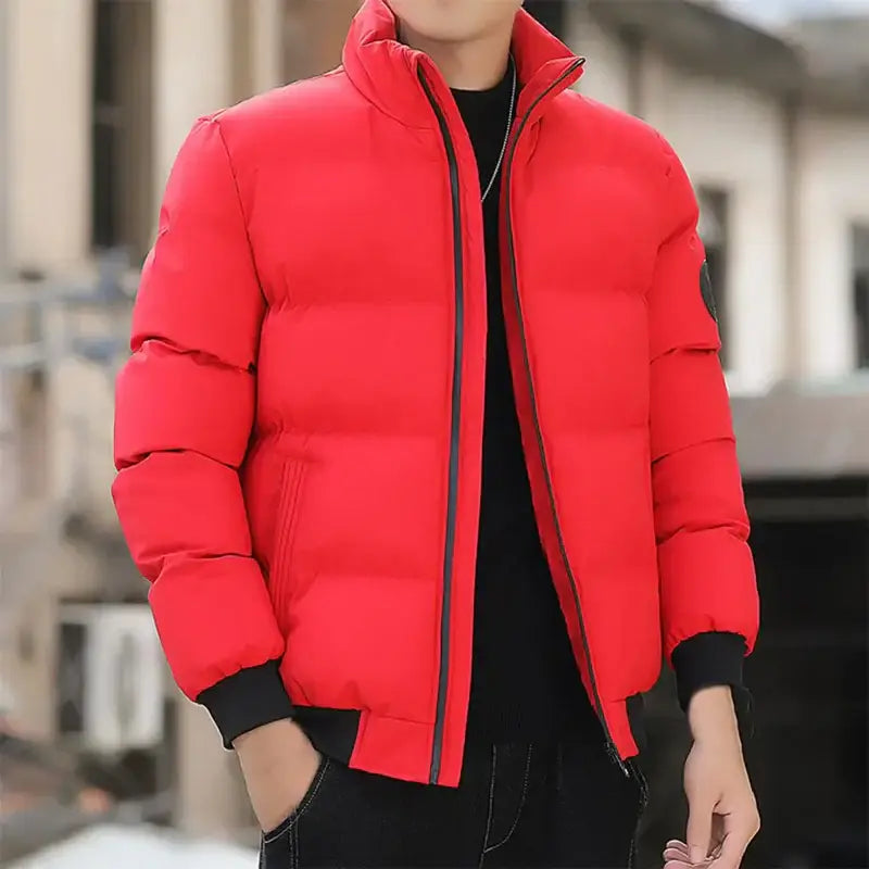 Jaqueta Puffer Masculina Romenzi RZ320 com enchimento térmico, design ergonômico e bolsos funcionais. Ideal para proteção e conforto em climas frios.