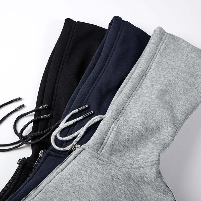 Moletom Masculino de Lã com Capuz Romenzi RZ102 com design clássico material premium e capuz para conforto e proteção nos dias mais frios