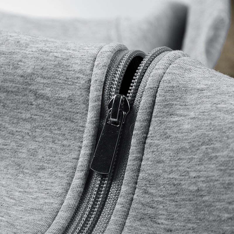 Moletom Masculino de Lã com Capuz Romenzi RZ102 com design clássico material premium e capuz para conforto e proteção nos dias mais frios