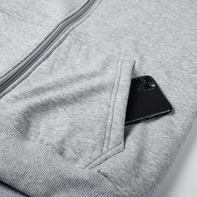 Moletom Masculino de Lã com Capuz Romenzi RZ102 com design clássico material premium e capuz para conforto e proteção nos dias mais frios