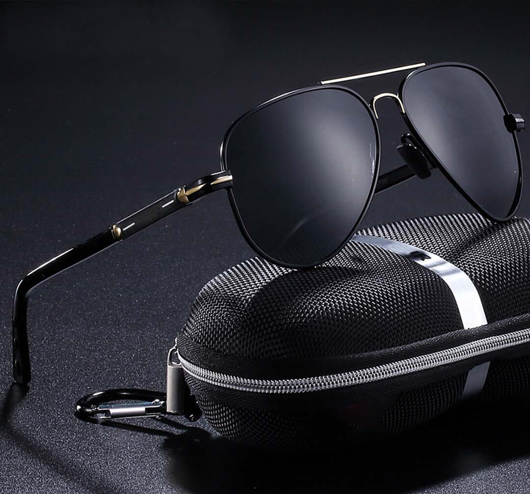 Óculos de Sol Romenzi Eagle RZ684 em destaque, modelo sofisticado com lentes UV que garantem conforto, proteção solar e estilo elegante para o visual masculino.