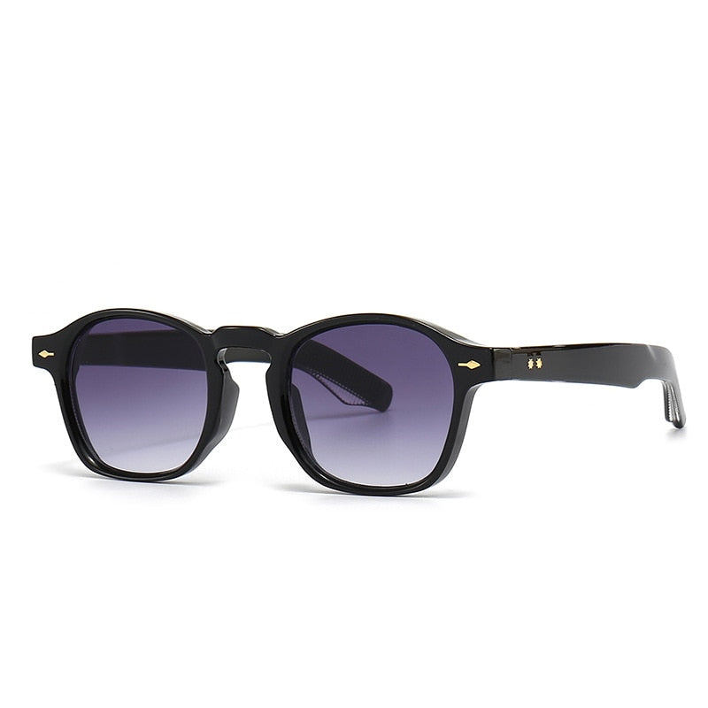 Óculos de Sol Romenzi Sardenha RZ695 em destaque, modelo leve e sofisticado com lentes de proteção UV que unem conforto, durabilidade e estilo refinado.