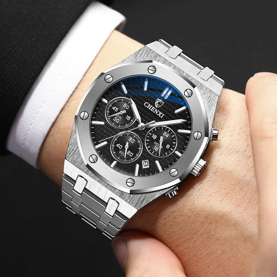 Relógio Masculino Romenzi Aero RZ700 com design imponente, pulseira ajustável e resistência à água, unindo estilo, conforto e durabilidade em todas ocasiões.