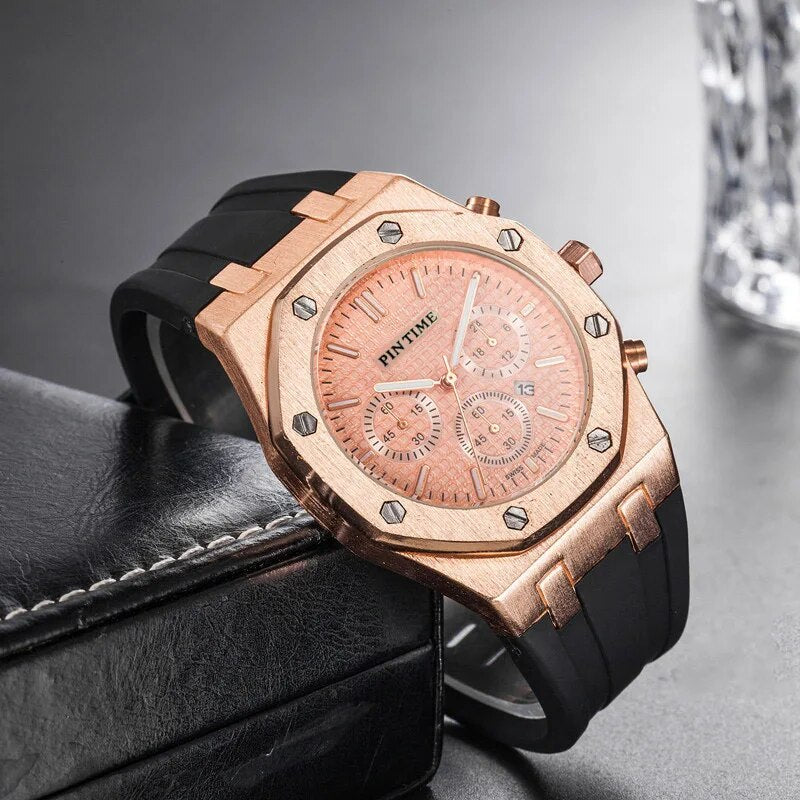 Relógio Masculino Romenzi Sober RZ723 com pulseira em látex e aço inox 904L, vidro de safira, mostrador de 40mm e resistência à água até 30 metros.