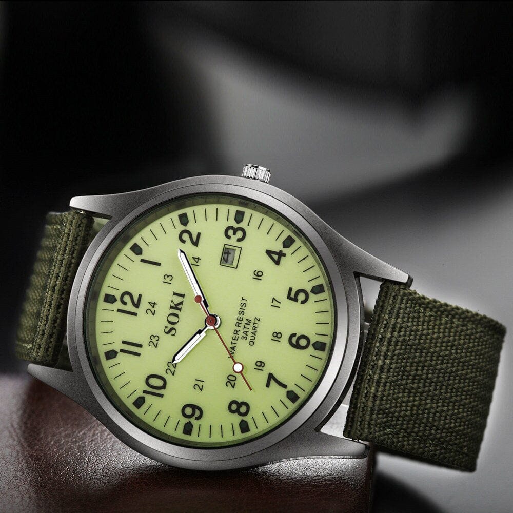 Relógio Masculino SOKI Romenzi RZ534 com design robusto, pulseira em corda naval ultra resistente, vidro de quartzo e resistência à água até 30 metros.