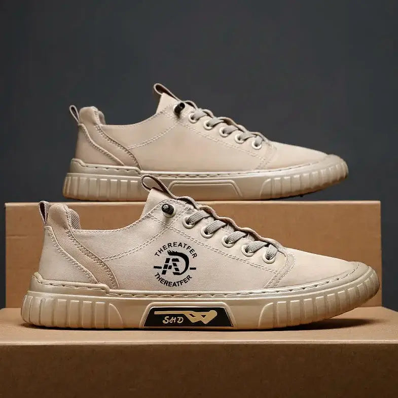 Tênis Casual Masculino Romenzi RZ333, confeccionado com material premium, sola anti penetração e conforto prolongado para rotinas exigentes.
