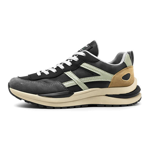O Tênis Masculino Romenzi RZ383 está disponível em bege e cinza, com acabamento em couro e camurça, palmilha em látex e sola antiderrapante segura.