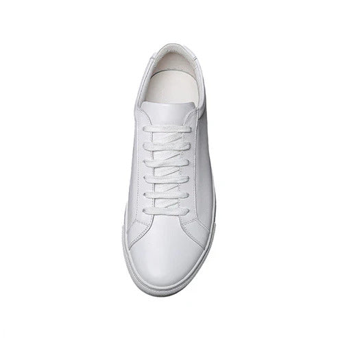 Tênis Masculino Romenzi RZ416 branco em couro premium com palmilha em EVA e amortecimento Zoom em Gel para conforto e sofisticação diária.