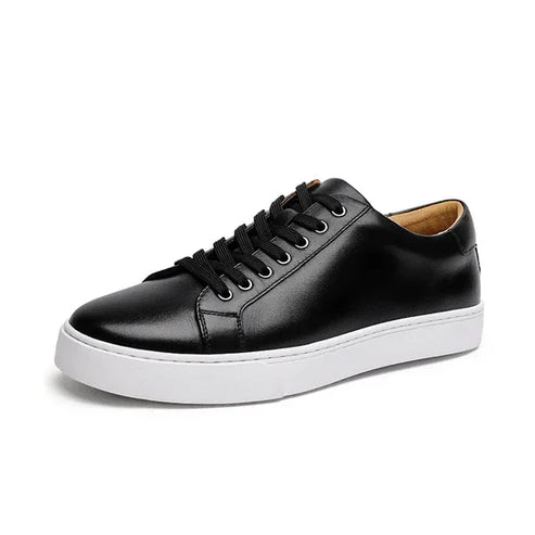 Tênis Masculino Romenzi RZ426 em couro premium nas cores branco, preto e marrom, com estilo clean, confortável e solado de borracha resistente.