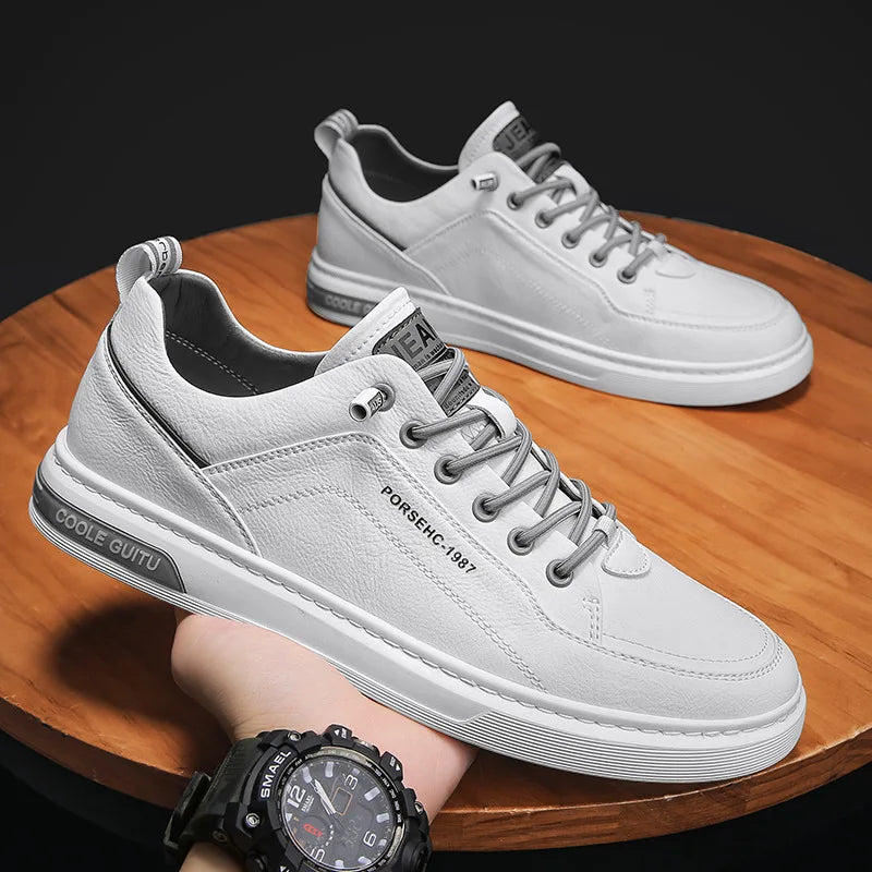 Tênis Romenzi RZ376 masculino em materiais premium, com amortecimento em EVA e solado antiderrapante. Ideal para conforto e estilo diário.
