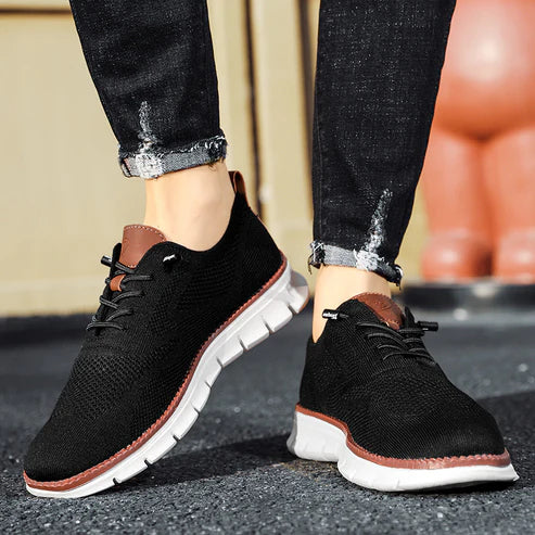 Tênis Masculino Romenzi RZ382 disponível nas cores branco, preto e caqui, com design minimalista, palmilha macia e sola segura para uso diário versátil.