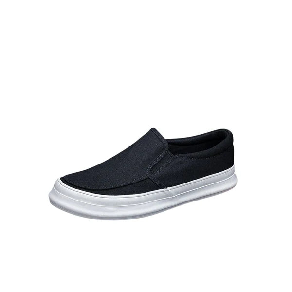 Tênis Masculino Slip On Romenzi RZ408 em tecido leve e palmilha em PU, estilo casual nas cores bege, verde musgo, branco e preto.