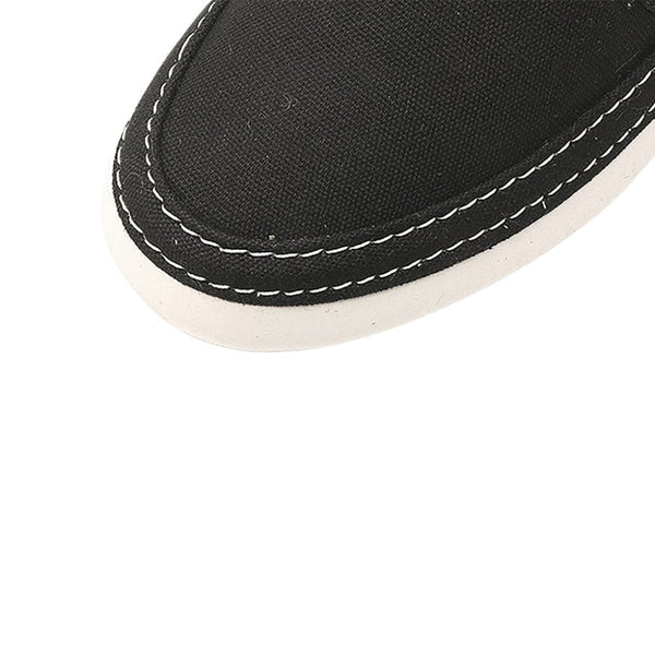 Tênis masculino Romenzi RZ430 na versão slip on, exibido em verde musgo, com design moderno, palmilha em PU e fechamento sem cadarço.