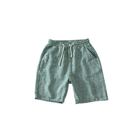 Bermuda Linho Masculina Romenzi Phuket RZ499 feita em tecido leve e arejado, ideal para dias ensolarados, com caimento sofisticado e elegante.