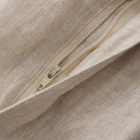 Bermuda Linho Masculina Romenzi RZ495 em tecido de linho leve e sofisticado, caimento moderno, ideal para estilo casual e eventos à beira-mar.