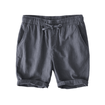Bermuda Linho Masculina Romenzi Verano RZ500 feita em linho leve, com caimento sofisticado, ideal para frescor, conforto e estilo em diversas ocasiões.