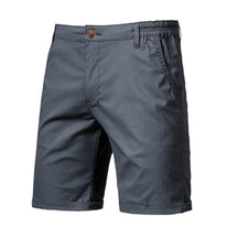 Bermuda Masculina Cetino Romenzi RZ521 feita em brim premium, com caimento moderno, ventilação e design sofisticado que combina conforto e estilo.