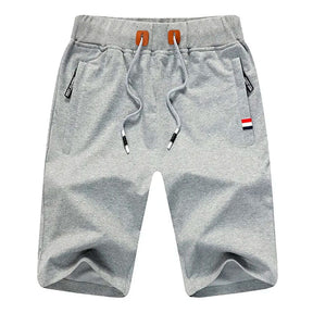 Bermuda Masculina Clássica Romenzi RZ515 feita em algodão premium, com caimento ajustado, design clássico e atemporal, unindo conforto e sofisticação.