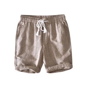 Bermuda Masculina de Linho Listrada Romenzi RZ506 feita em linho premium, leve e respirável, com estampa clássica e caimento sofisticado para estilo elegante.
