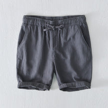 Bermuda Masculina de Linho Romenzi RZ505 feita em linho premium, leve e respirável, com caimento sofisticado e versátil, unindo conforto e elegância.