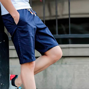 Bermuda Masculina Ralph Romenzi RZ520 feita em brim premium, com caimento moderno, resistência e design sofisticado que une conforto e estilo.