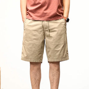 Bermuda Masculina Street Romenzi RZ514 feita em sarja premium, caimento ajustado e design moderno que une conforto, durabilidade e estilo versátil.