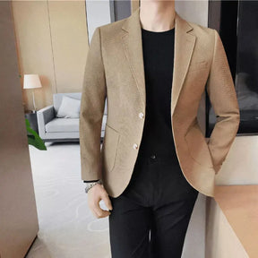 Blazer Masculino Romenzi Noble RZ051, feito com fibra de algodão egípcio de alta qualidade, perfeito para um estilo elegante e sofisticado.