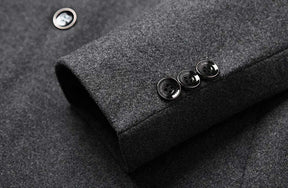 Blazer Masculino Slim Herrera Romenzi RZ061, com design slim fit, moderno e confortável. Disponível em materiais de alta qualidade.