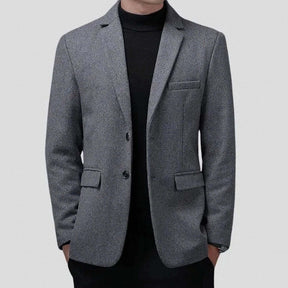 Blazer Masculino Slim Herrera Romenzi RZ061, com design slim fit, moderno e confortável. Disponível em materiais de alta qualidade.