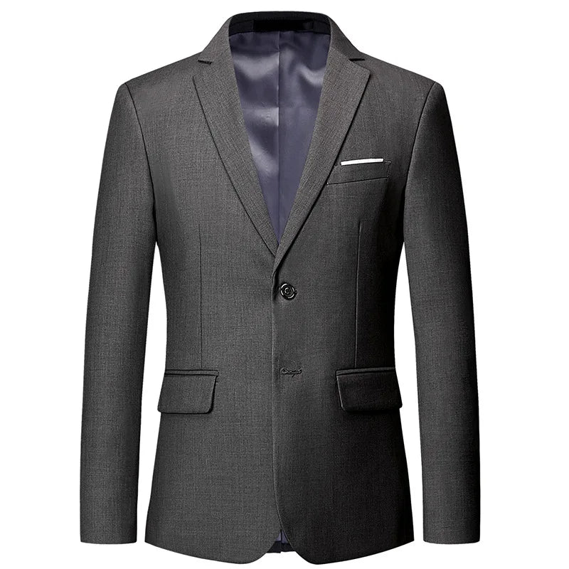 Blazer Masculino Slim Romenzi RZ052, confeccionado com materiais de excelência e design elegante, perfeito para eventos formais e ocasiões especiais.