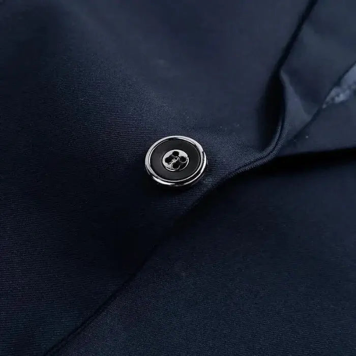 Blazer Masculino Slim Romenzi RZ052, confeccionado com materiais de excelência e design elegante, perfeito para eventos formais e ocasiões especiais.