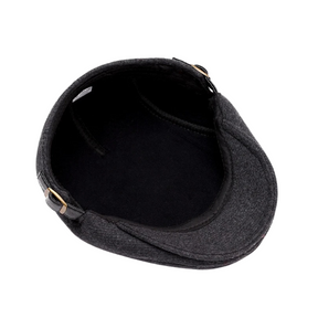 Boina Masculina Ajustável France Romenzi RZ267 com design clássico francês, confeccionada em materiais premium e ajuste interno ergonômico para máximo conforto.
