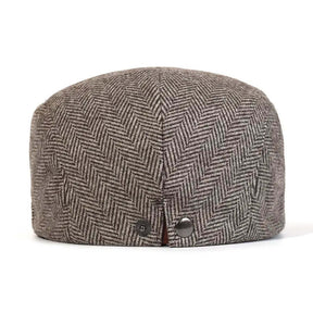Boina Masculina Scotland Romenzi RZ266 com design clássico, materiais premium e ajuste ergonômico. Ideal para ocasiões casuais e formais com máxima sofisticação