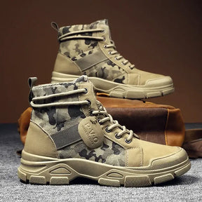 Bota Masculina Camuflada Speed Romenzi RZ286 feita em couro legítimo com solado antiderrapante e visual camuflado. Ideal para uso casual e formal.
