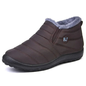 Bota Masculina com Forro Romenzi RZ287 confeccionada em poliéster premium com forro de pelúcia e solado antiderrapante. Design moderno e funcional.