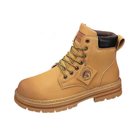 Bota Masculina Urban Romenzi RZ279 feita com materiais premium, solado antiderrapante e interior acolchoado. Design funcional e sofisticado.