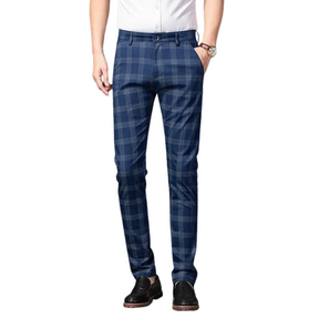 Calça Casual Masculina Xadrez Listrada Romenzi RZ257 com padrão xadrez, cores neutras e ajuste confortável. Estilo moderno para qualquer ocasião.