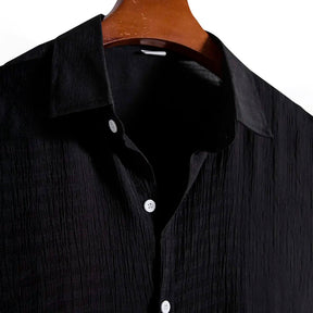 Camisa Manga Curta Básica Romenzi Modern RZ571 feita em tecido de alta qualidade, com design clean e caimento impecável que une conforto e sofisticação.