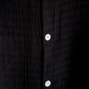 Camisa Manga Curta Básica Romenzi Modern RZ571 feita em tecido de alta qualidade, com design clean e caimento impecável que une conforto e sofisticação.
