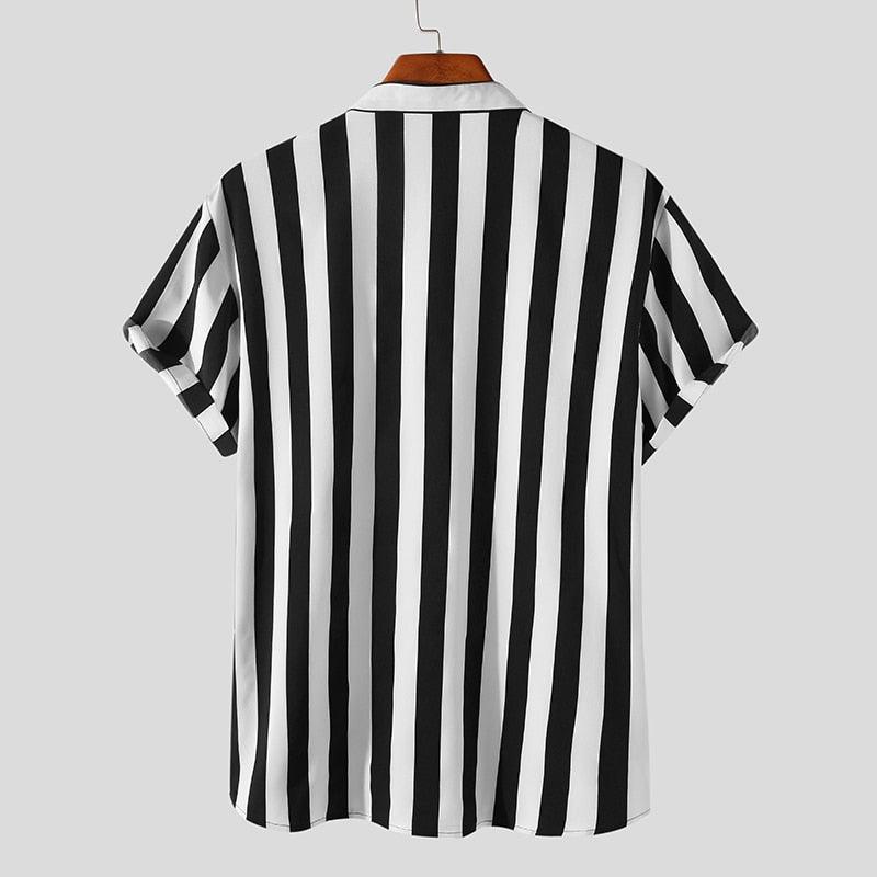Camisa Manga Curta com Gola Padre Listrada Romenzi RZ572 em tecido leve, com caimento impecável, estilo moderno e elegância para diferentes ocasiões.