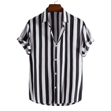 Camisa Manga Curta Romenzi Atlântica RZ576 feita em tecido leve e respirável, com caimento impecável que garante frescor, conforto e estilo sofisticado.