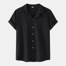 Camisa Romenzi Ibéria: conforto e elegância para ocasiões casuais. Tecido leve, ideal com bermudas de linho ou calças neutras. Visual sofisticado e descontraído.
